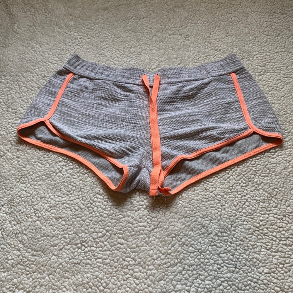 Short shorts